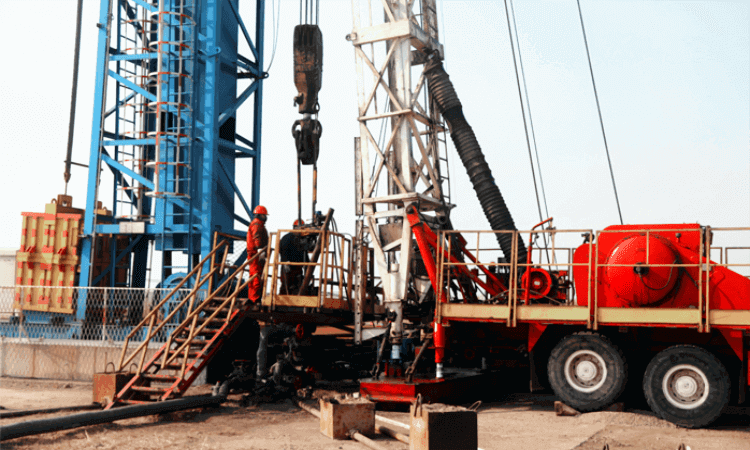 Vital Equipment for Oil Well Maintenance and Repair - Truck/Trailer Mounted Workover Rigs